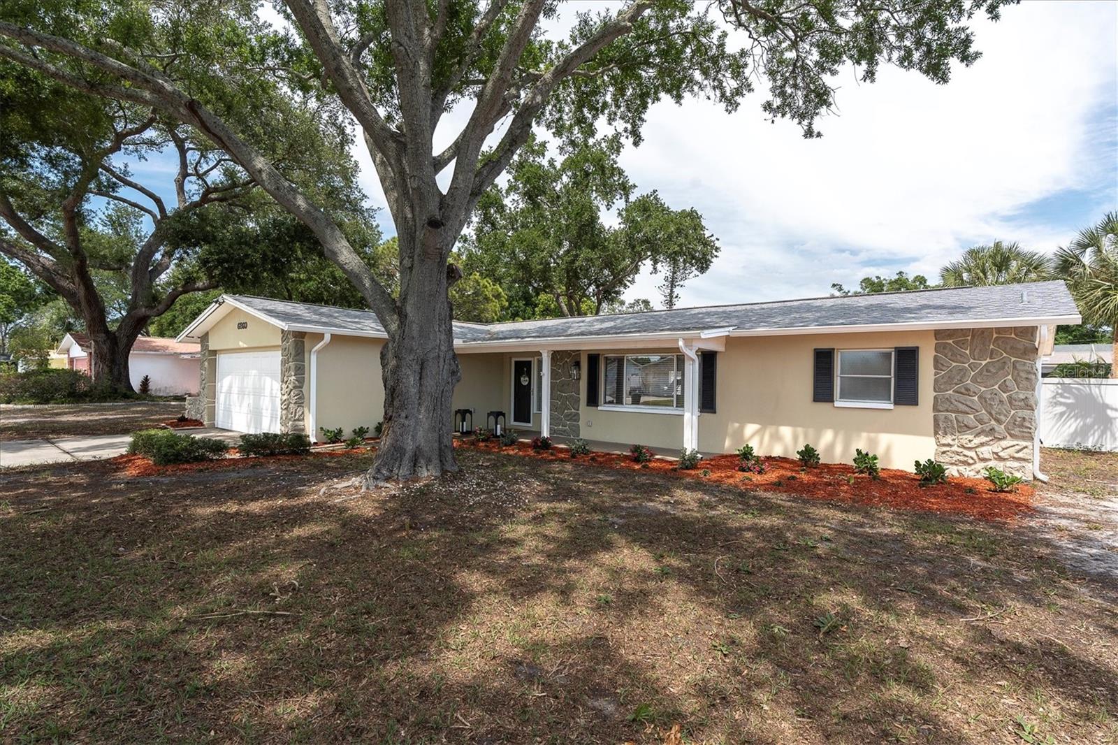 6860 14TH WAY S, ST PETERSBURG, FL, 33705