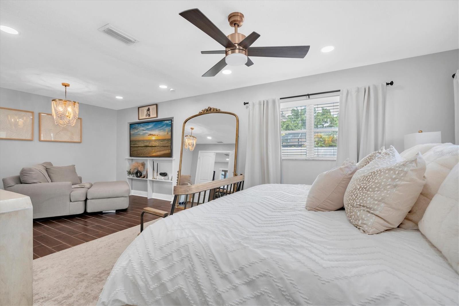 6860 14TH WAY S, ST PETERSBURG, FL, 33705