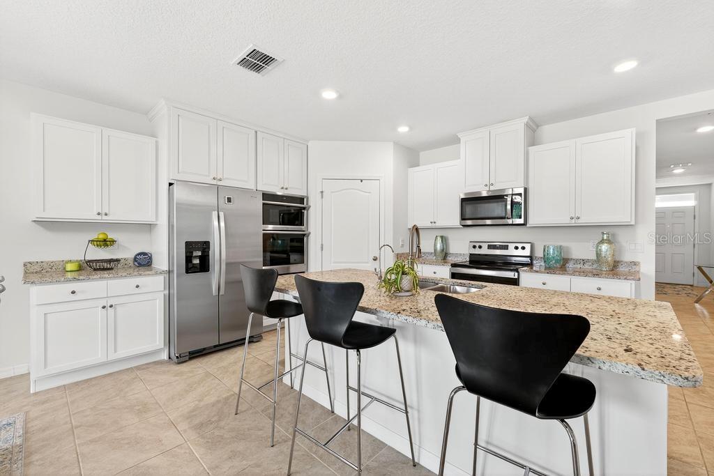 33470 ALWAYS DREAMING CT, SORRENTO, FL, 32776