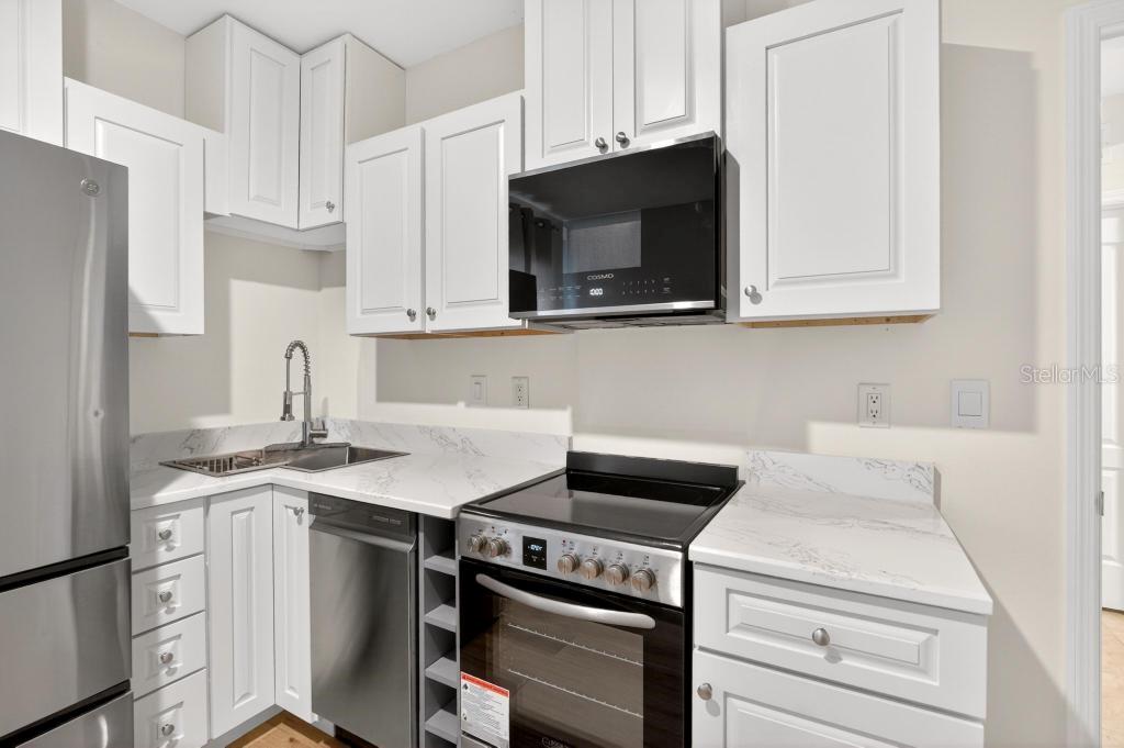 33470 ALWAYS DREAMING CT, SORRENTO, FL, 32776