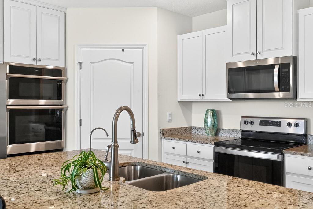 33470 ALWAYS DREAMING CT, SORRENTO, FL, 32776