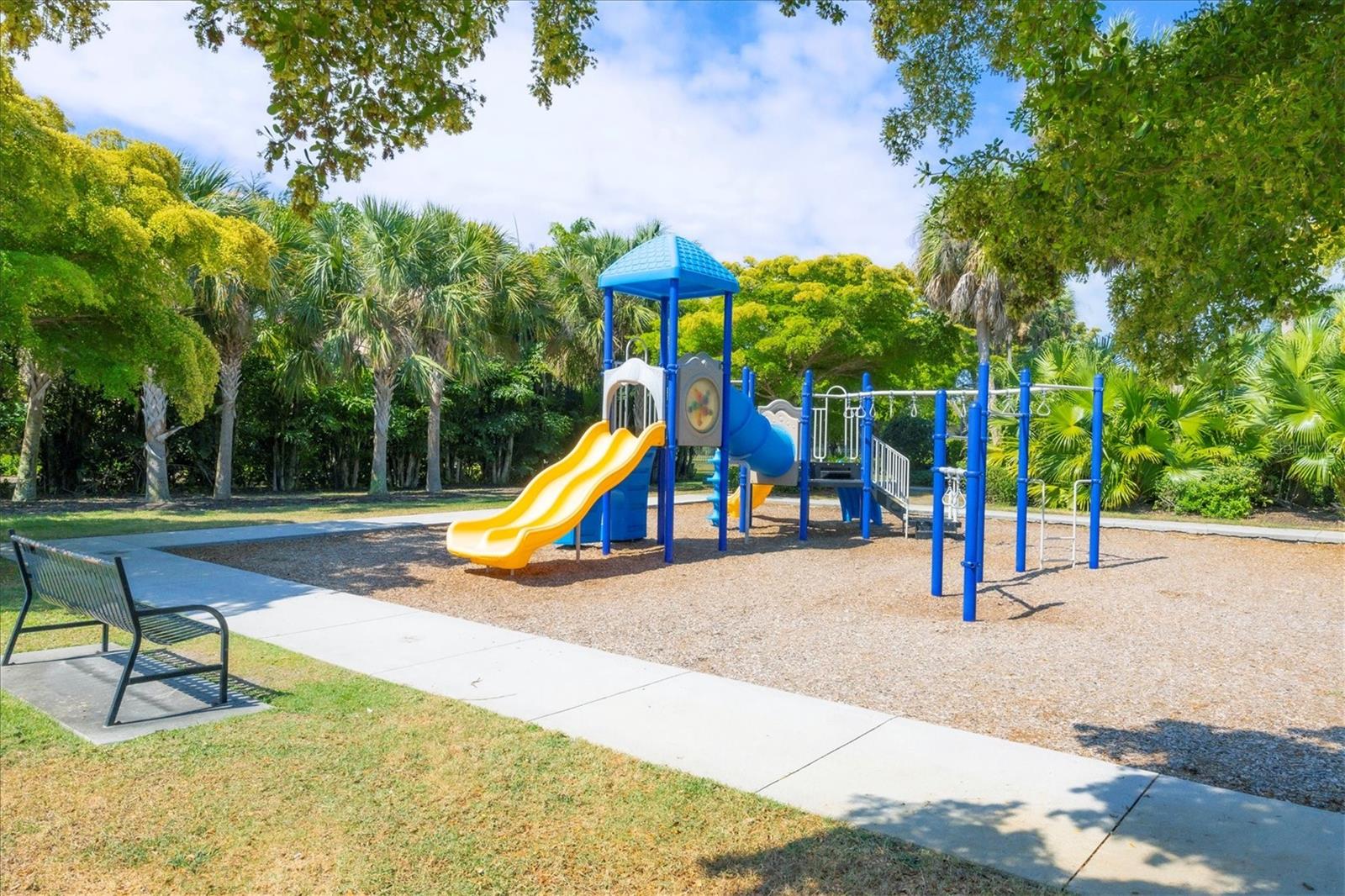 748 RAVELLO BLVD, NOKOMIS, FL, 34275