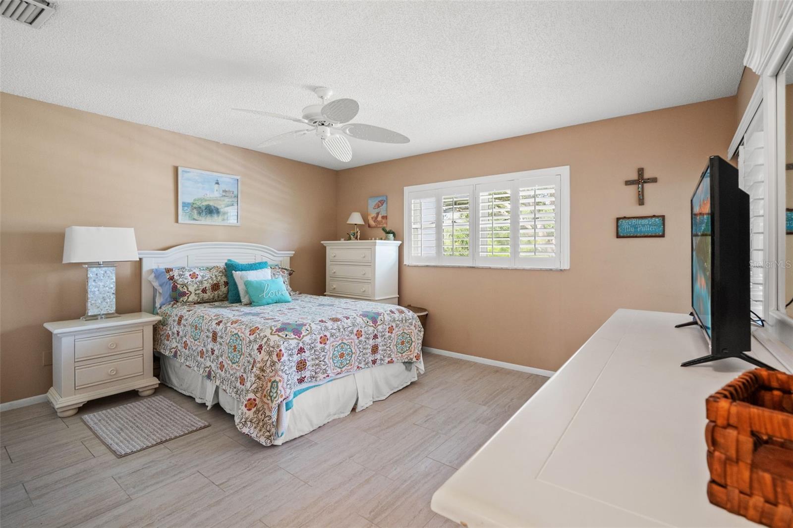 140 ASHLEY LN, OLDSMAR, FL, 34677