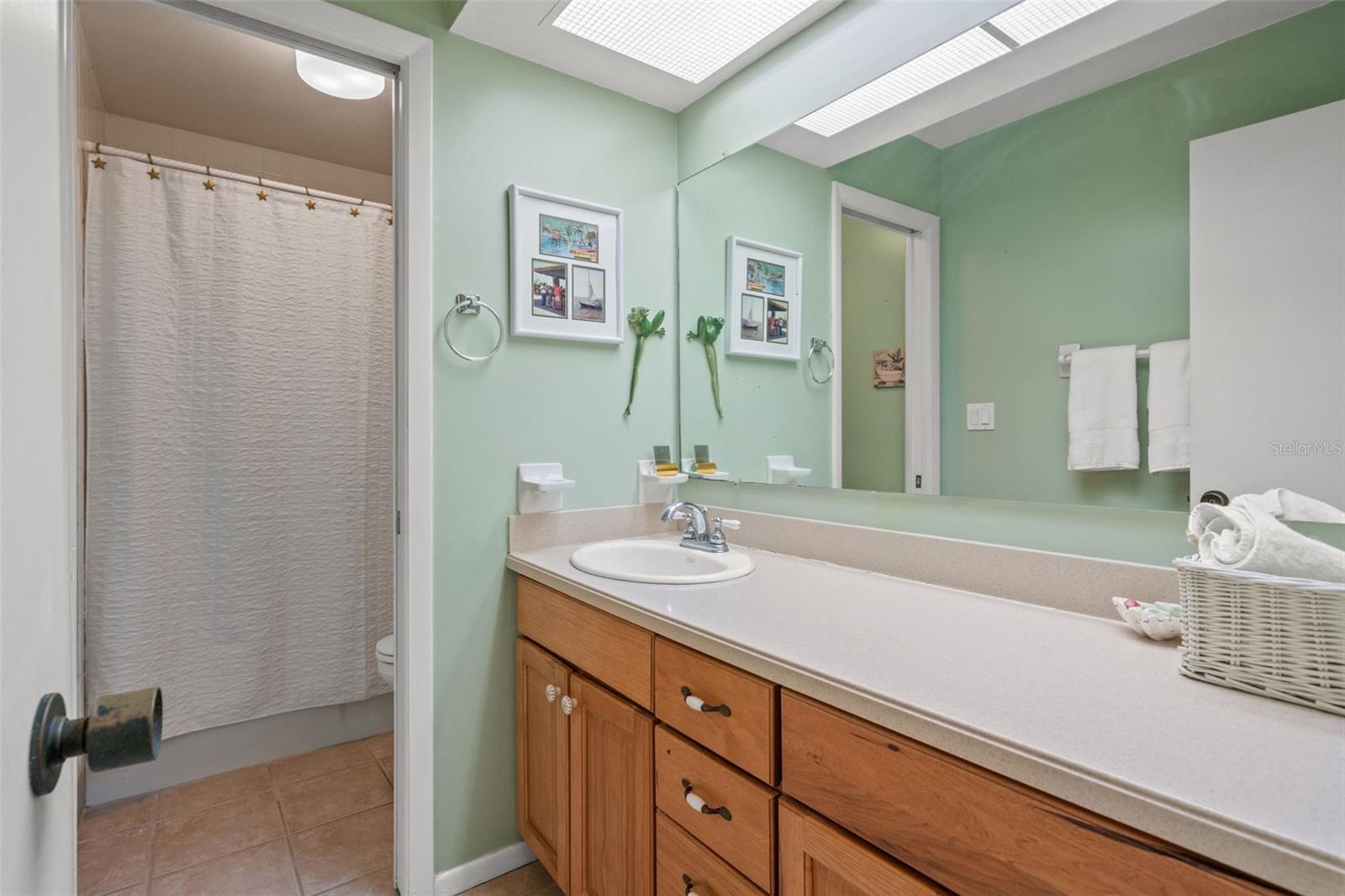 140 ASHLEY LN, OLDSMAR, FL, 34677