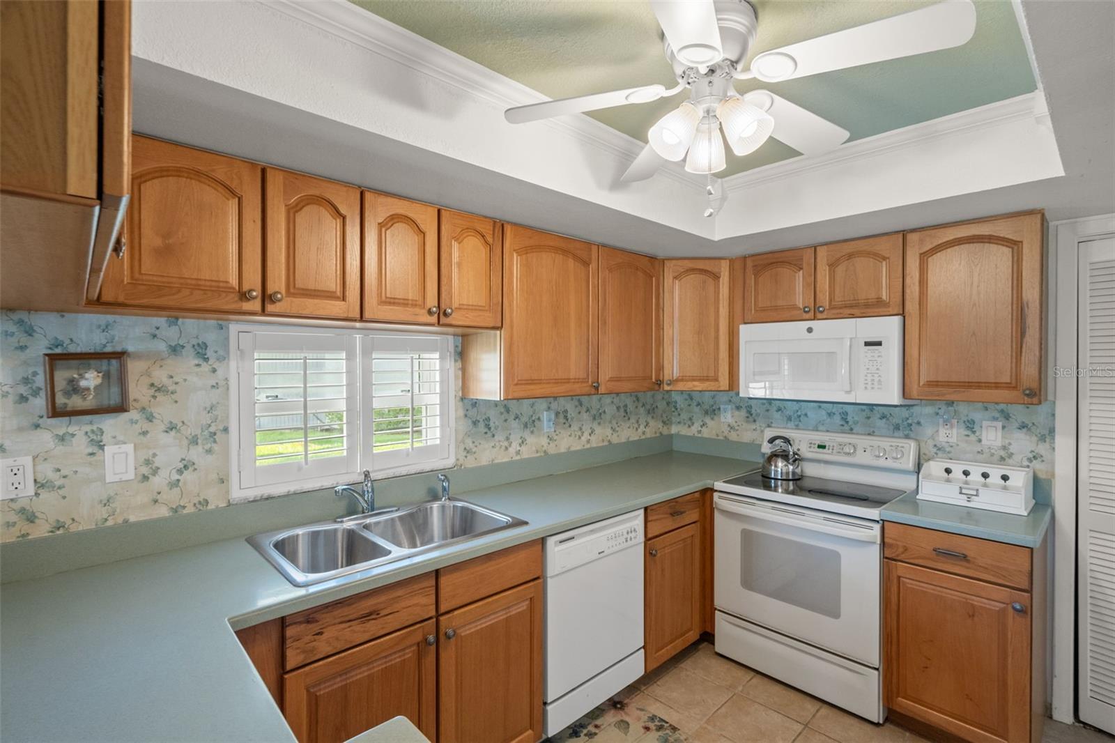 140 ASHLEY LN, OLDSMAR, FL, 34677