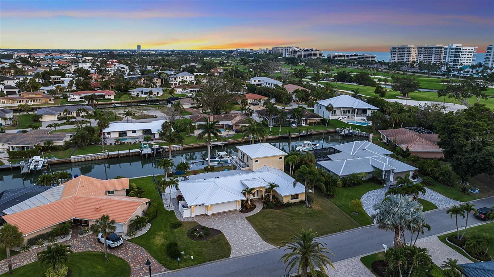 524 HORNBLOWER LN, LONGBOAT KEY, FL, 34228