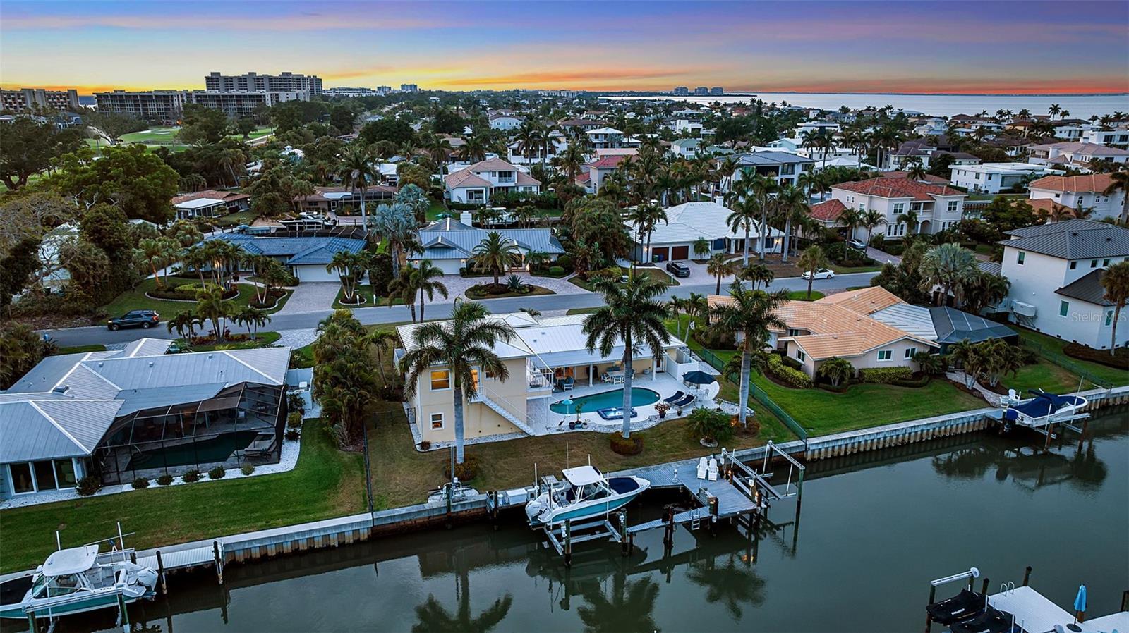 524 HORNBLOWER LN, LONGBOAT KEY, FL, 34228
