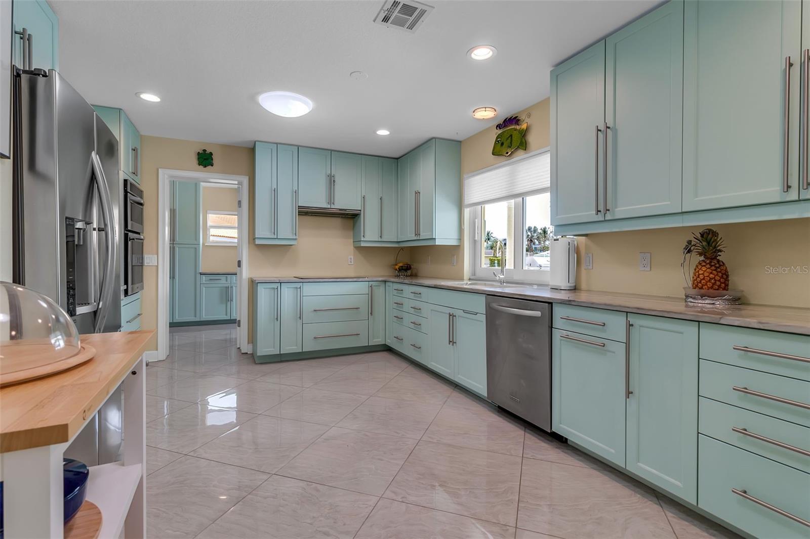 524 HORNBLOWER LN, LONGBOAT KEY, FL, 34228