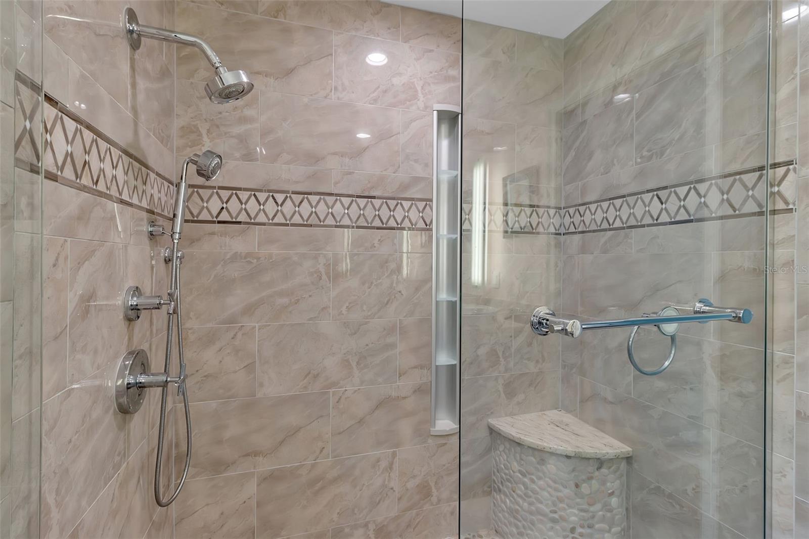 524 HORNBLOWER LN, LONGBOAT KEY, FL, 34228