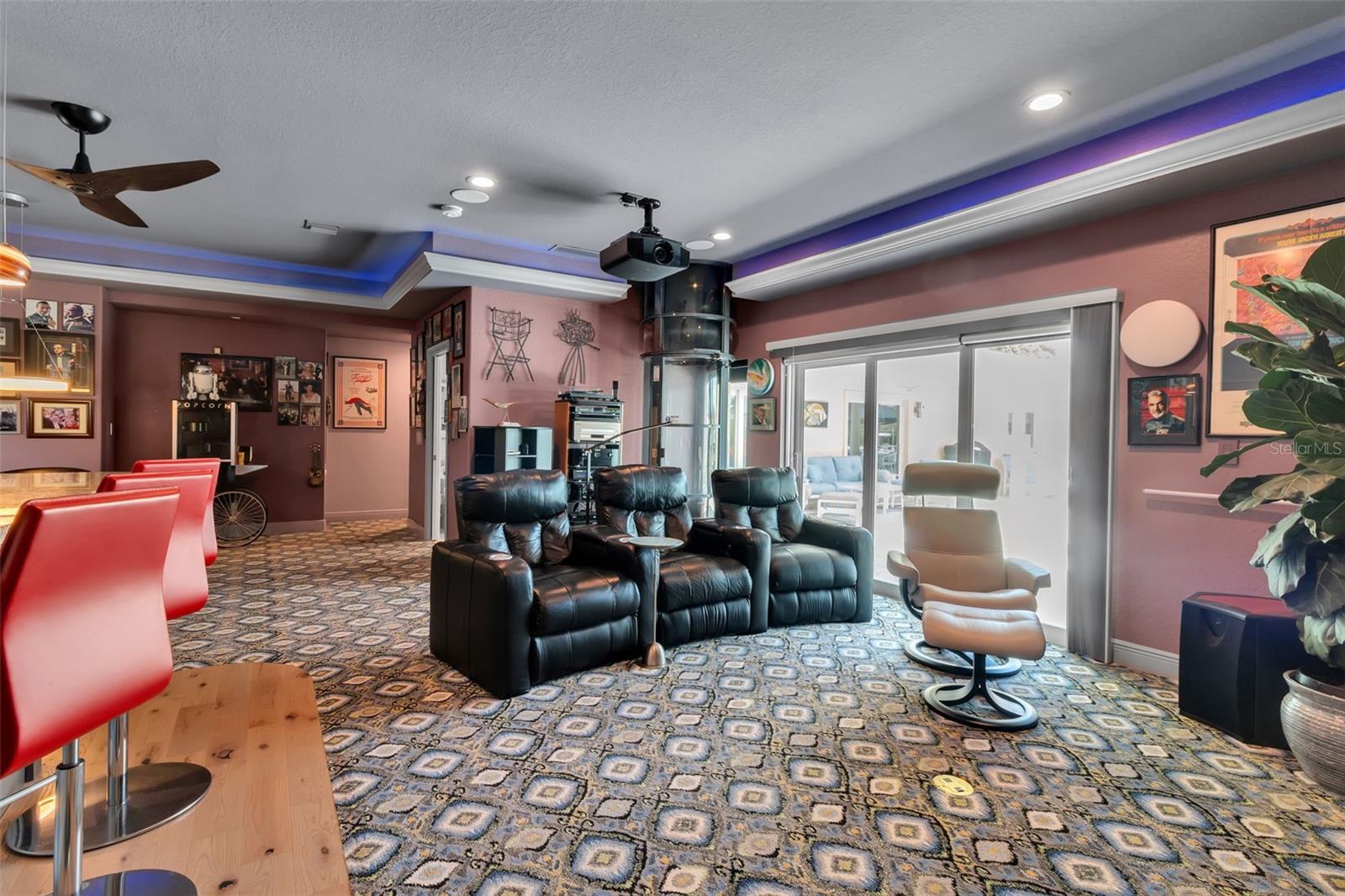 524 HORNBLOWER LN, LONGBOAT KEY, FL, 34228