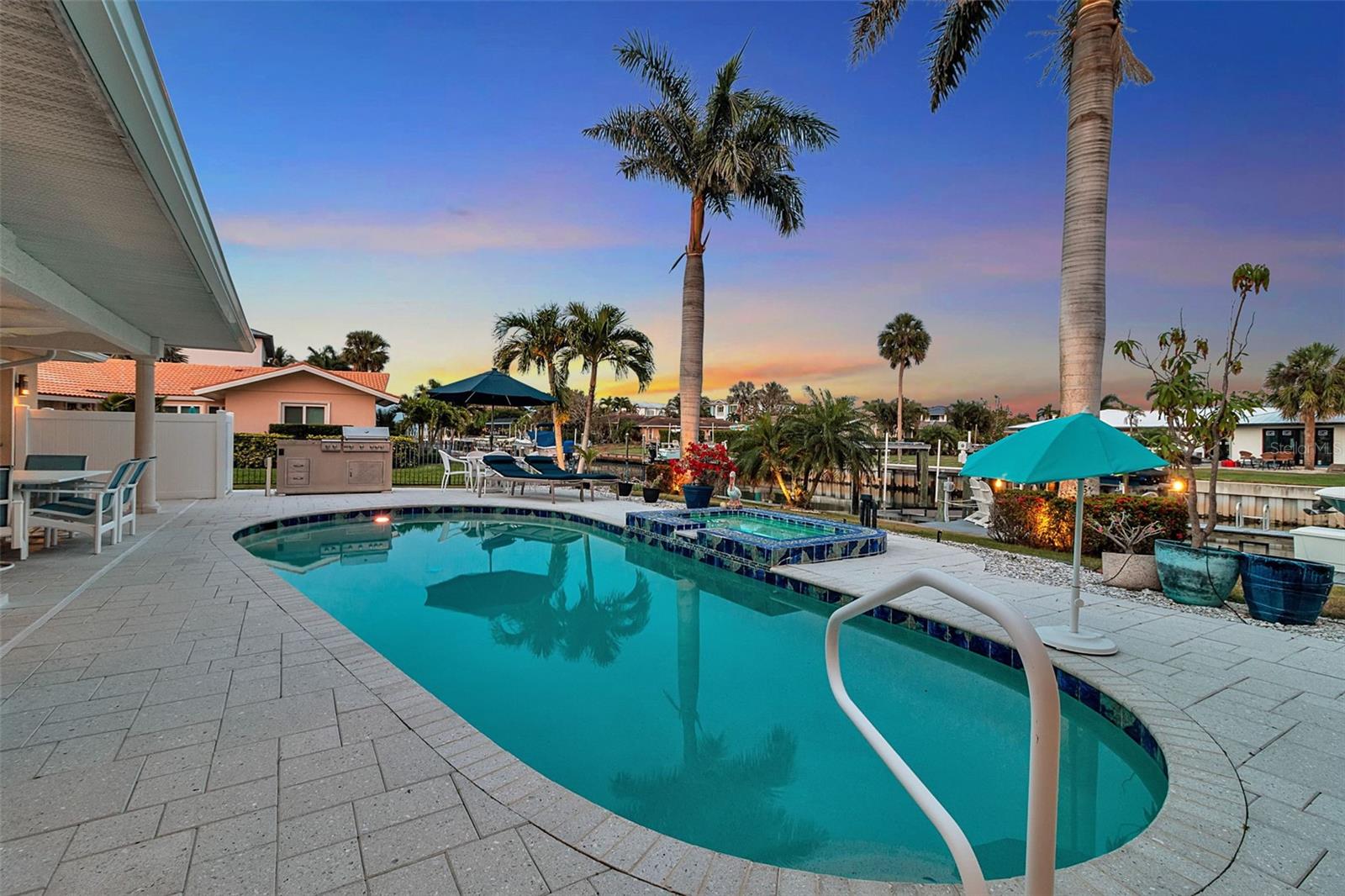 524 HORNBLOWER LN, LONGBOAT KEY, FL, 34228