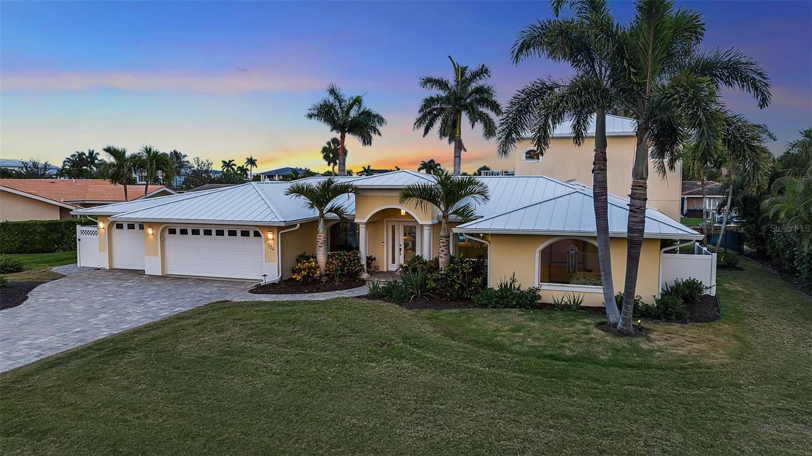 524 HORNBLOWER LN, LONGBOAT KEY, FL, 34228