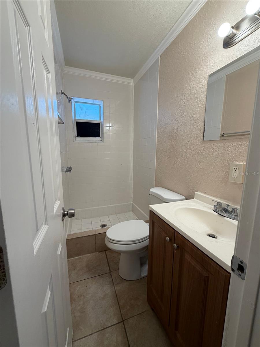 1015 VINE AVE, CLEARWATER, FL, 33755