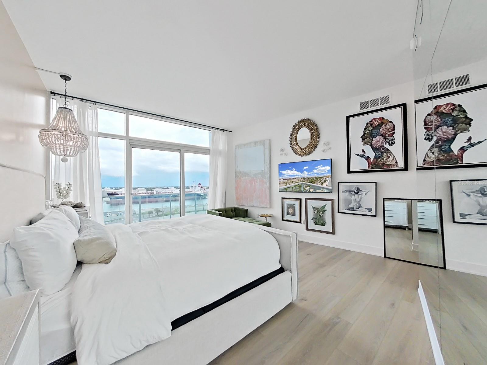 912 CHANNELSIDE DR #2805, TAMPA, FL, 33602