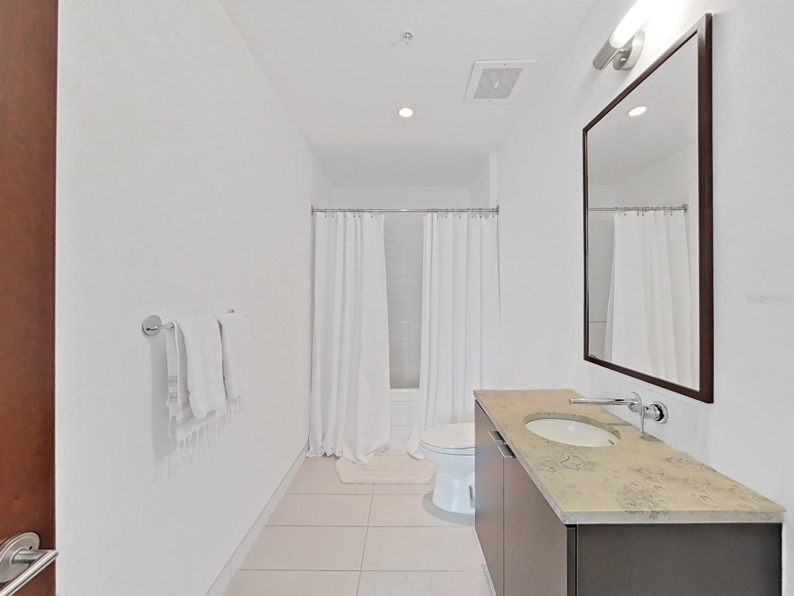 912 CHANNELSIDE DR #2805, TAMPA, FL, 33602