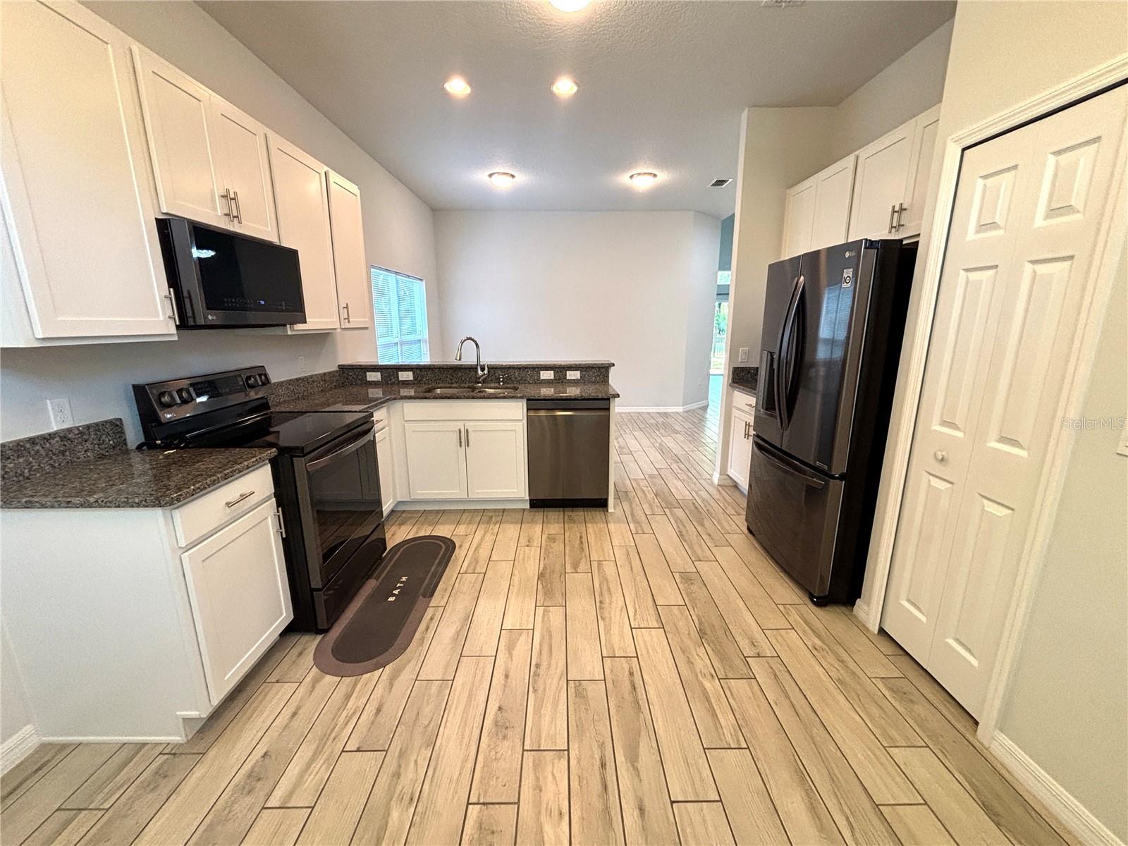 1214 LAKE BLUE CIR, APOPKA, FL, 32703