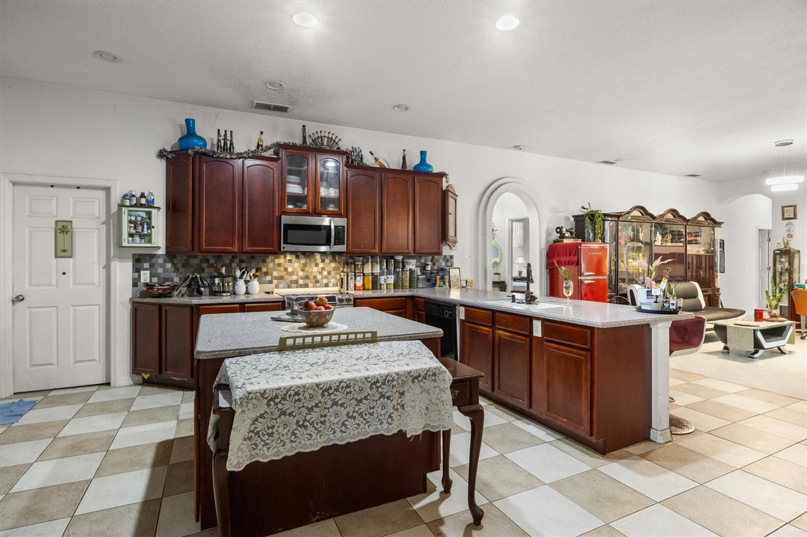 428 COVENTRY RD, DAVENPORT, FL, 33897