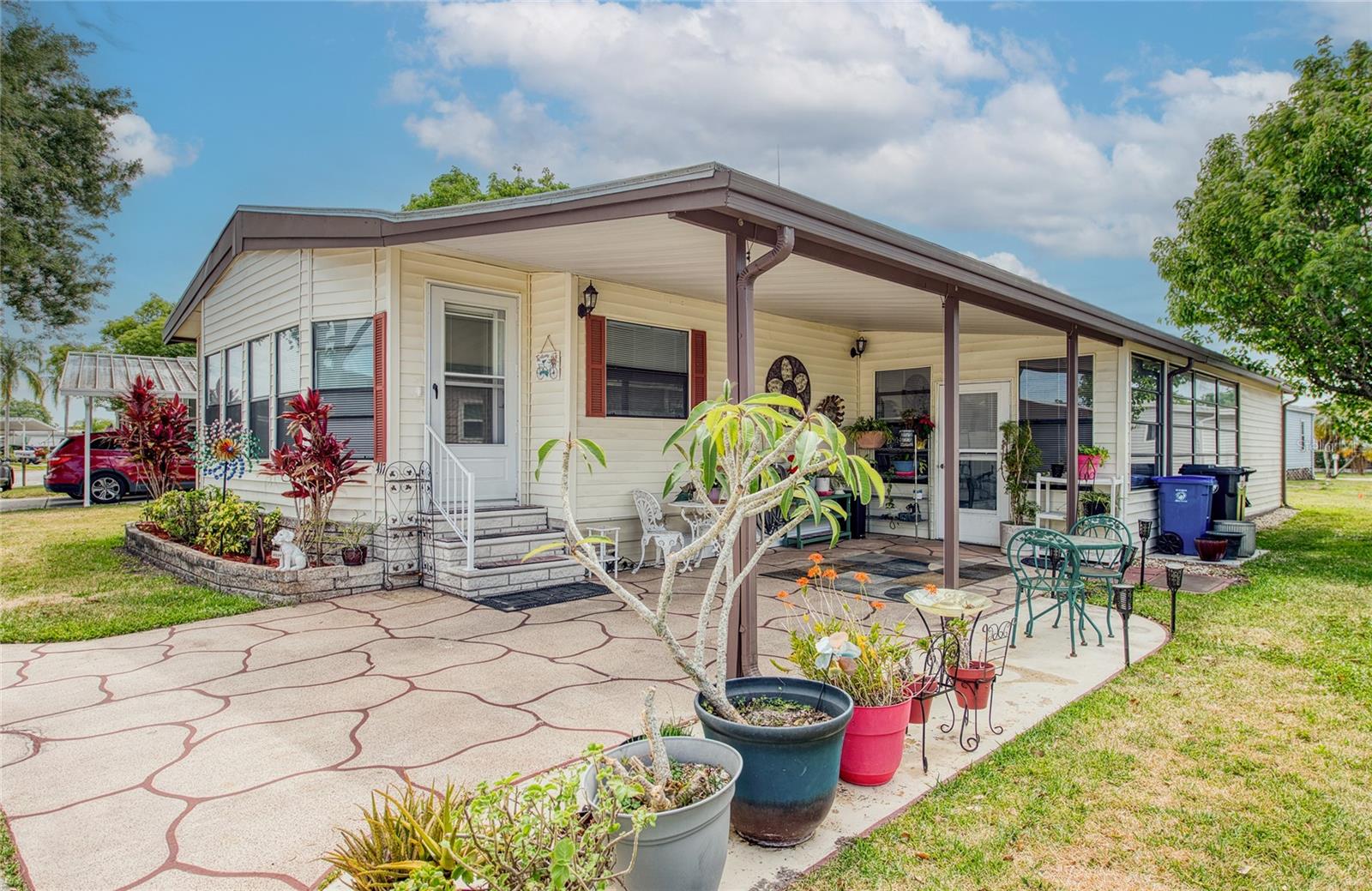 417 DOLPHIN DR S, OLDSMAR, FL, 34677