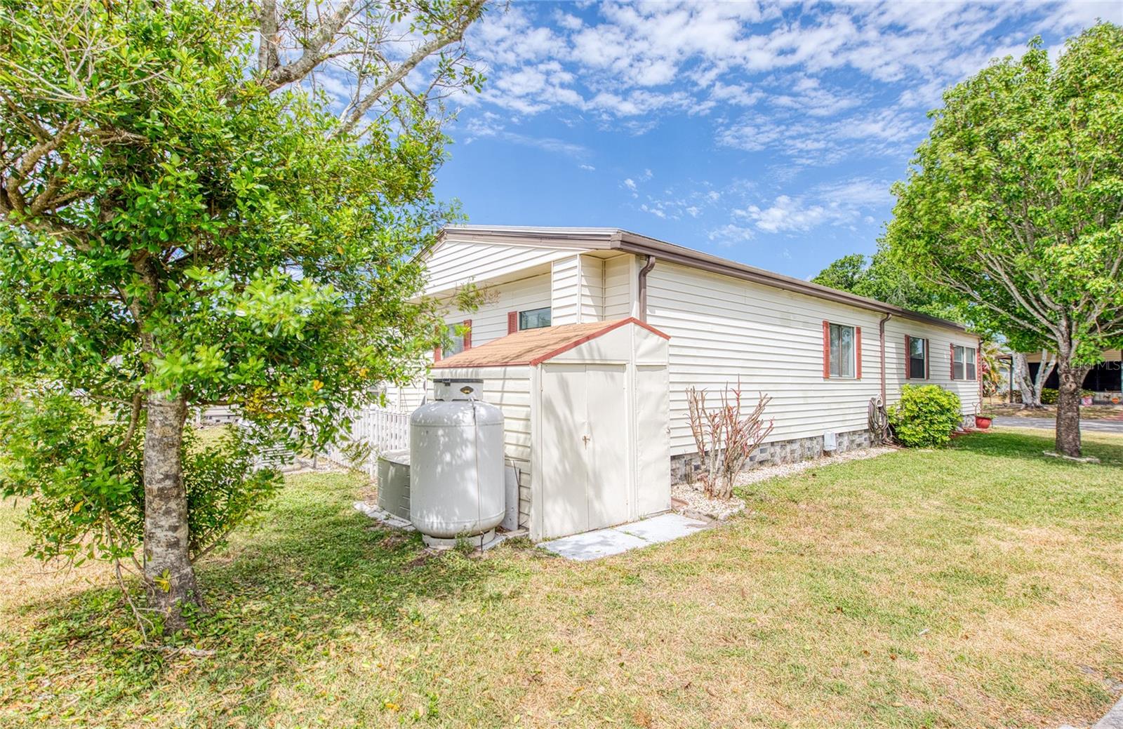 417 DOLPHIN DR S, OLDSMAR, FL, 34677