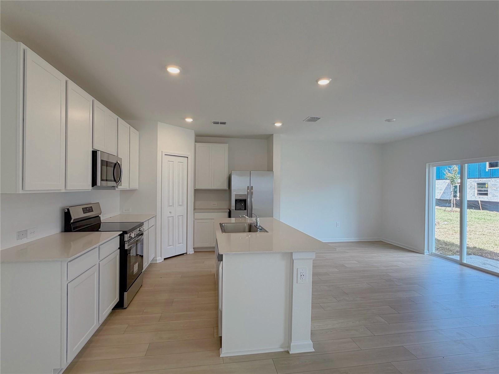 6429 DOMIZIO DR, WINTER HAVEN, FL, 33884