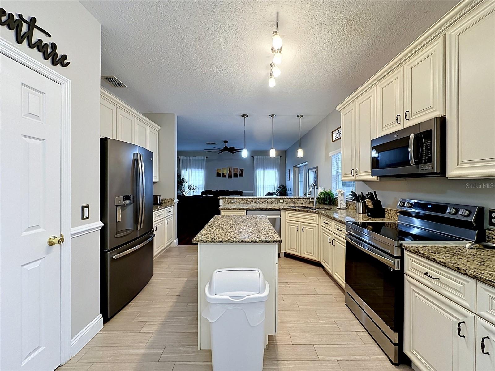735 KILDRUMMY DR, DAVENPORT, FL, 33896
