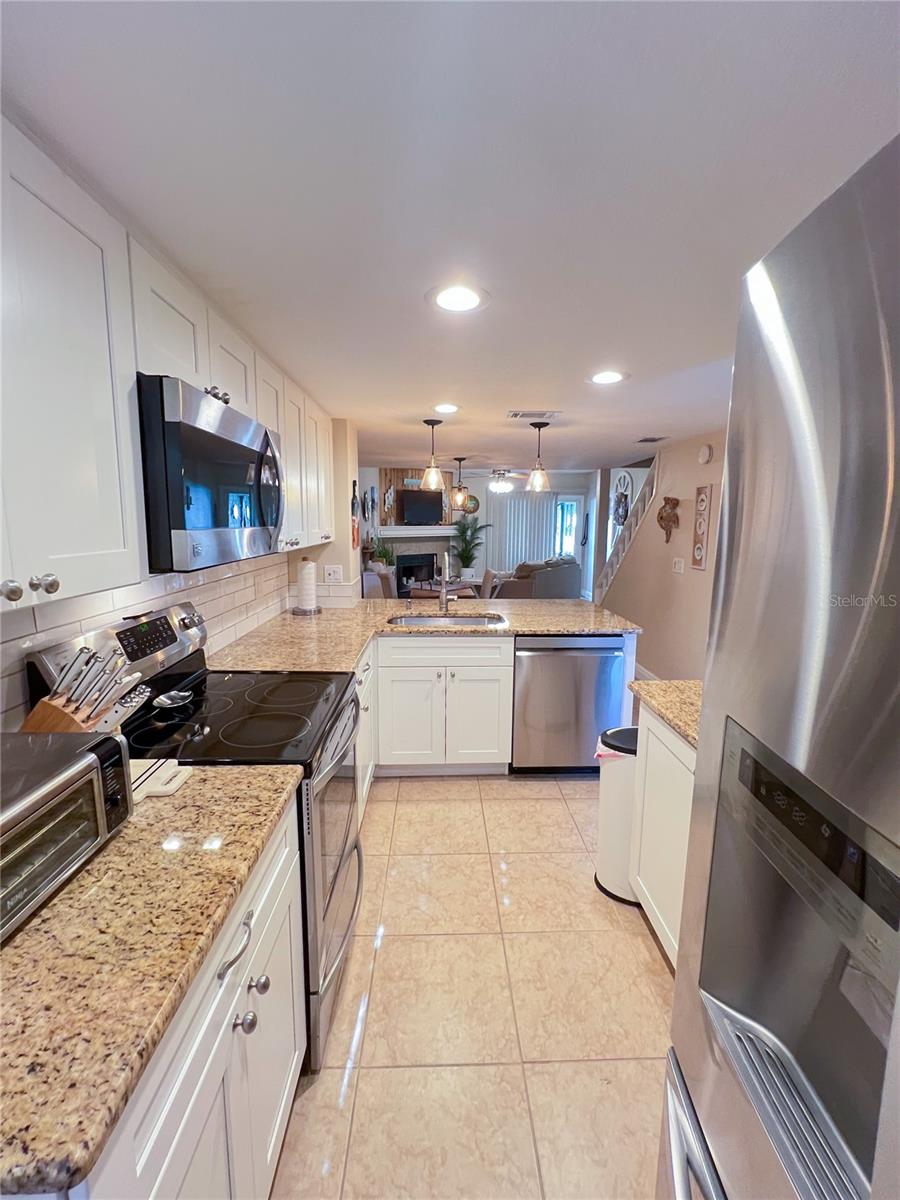 6721 121 AVE #E, LARGO, FL, 33773