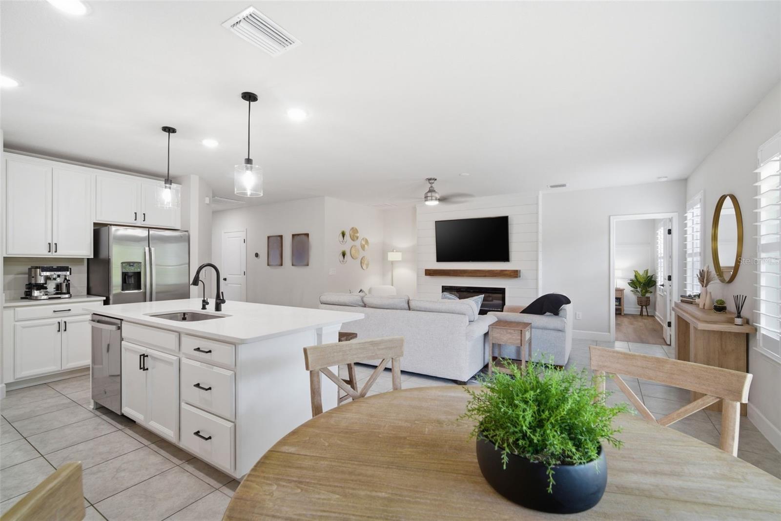 10325 GLIDING EAGLE WAY, LAND O LAKES, FL, 34638
