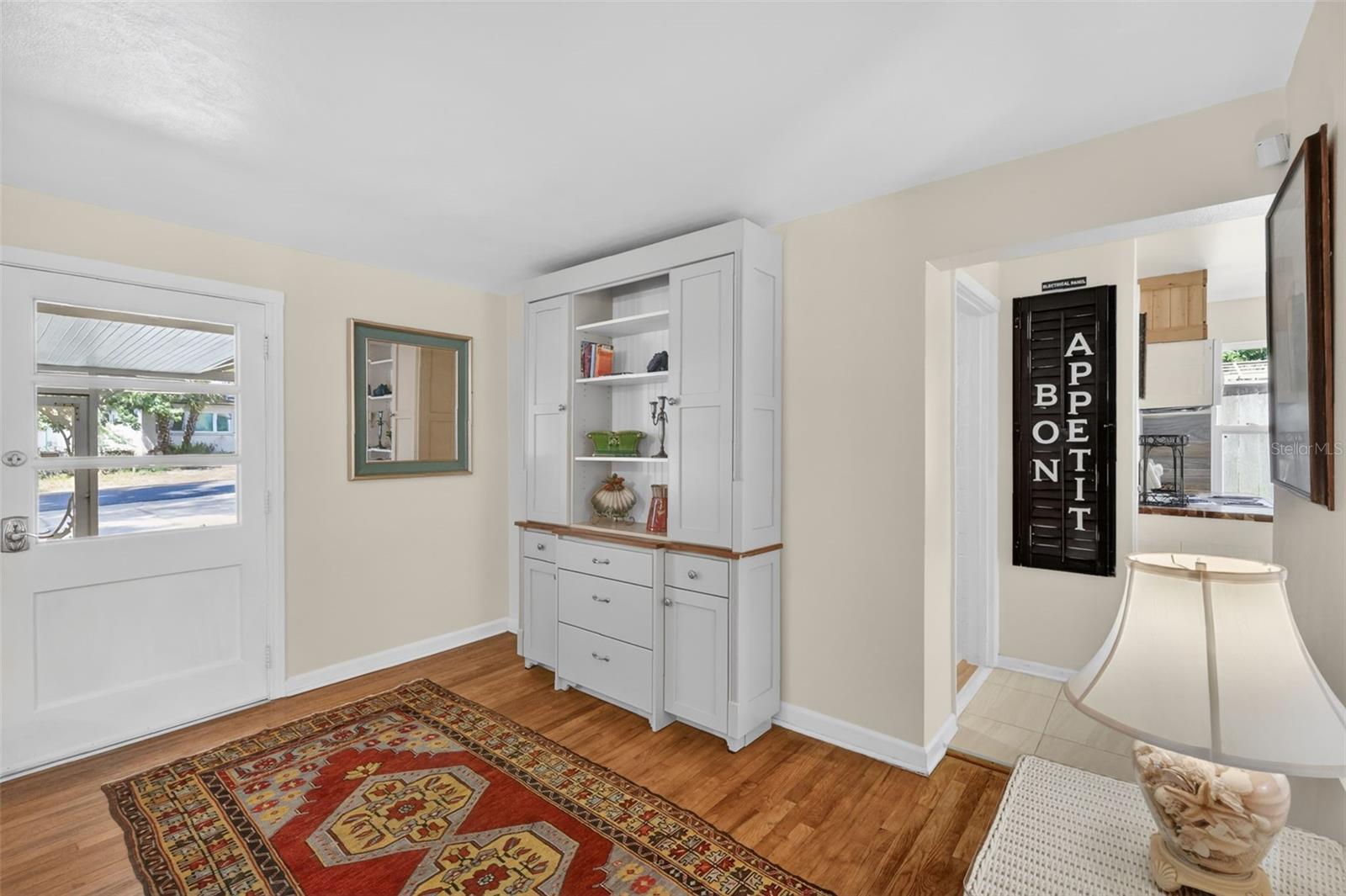 422 W 11TH AVE, MOUNT DORA, FL, 32757