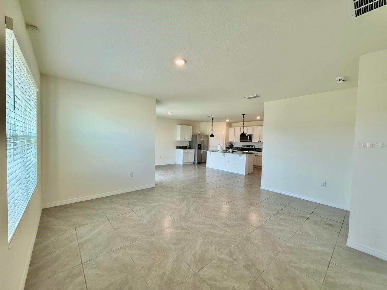 9098 FORGE BREEZE LOOP, WESLEY CHAPEL, FL, 33545