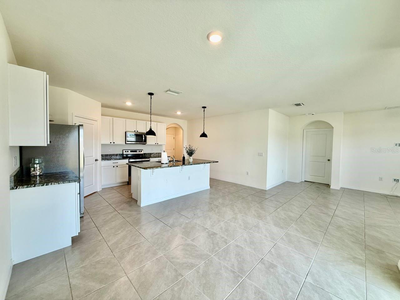 9098 FORGE BREEZE LOOP, WESLEY CHAPEL, FL, 33545