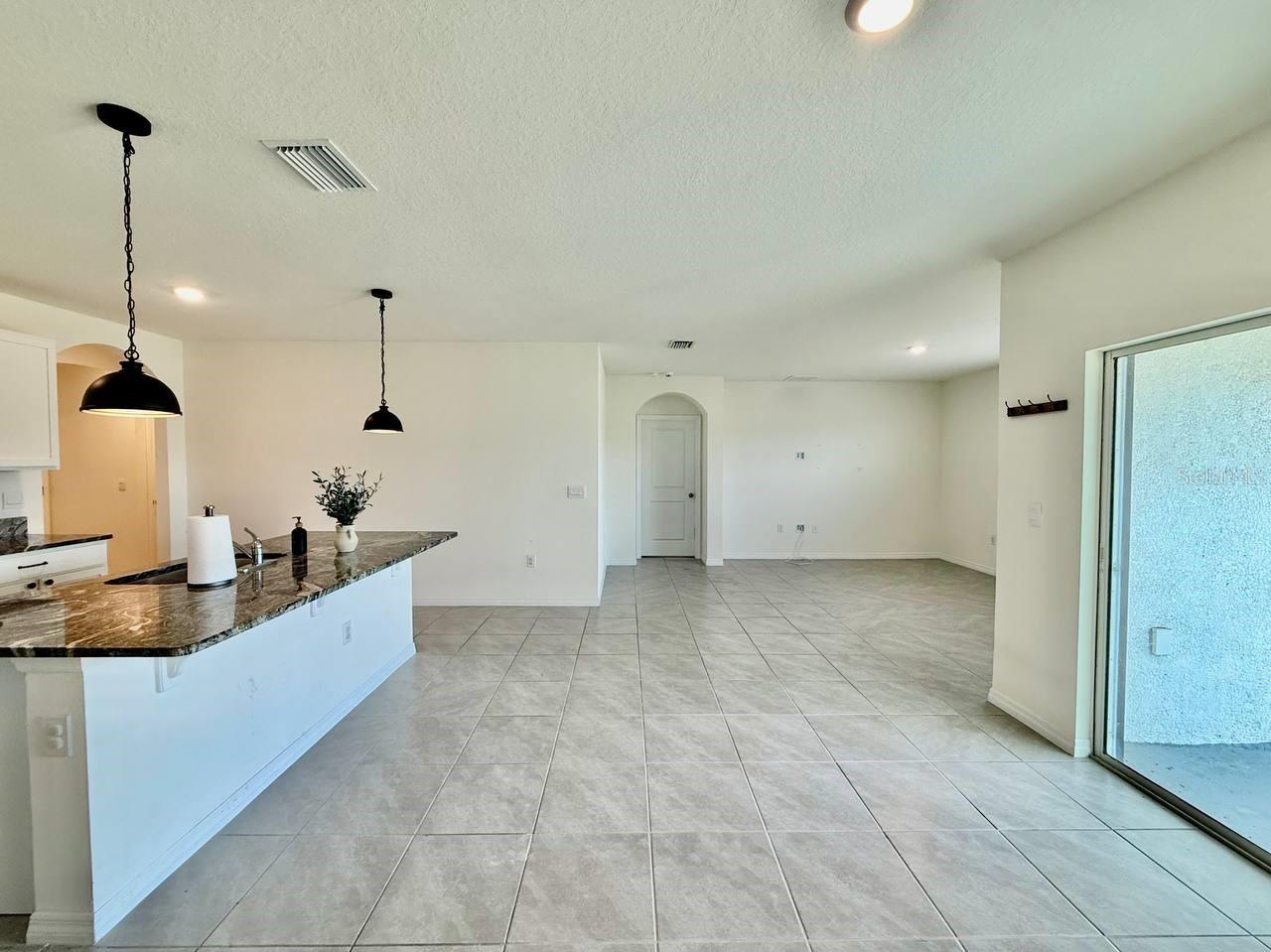 9098 FORGE BREEZE LOOP, WESLEY CHAPEL, FL, 33545