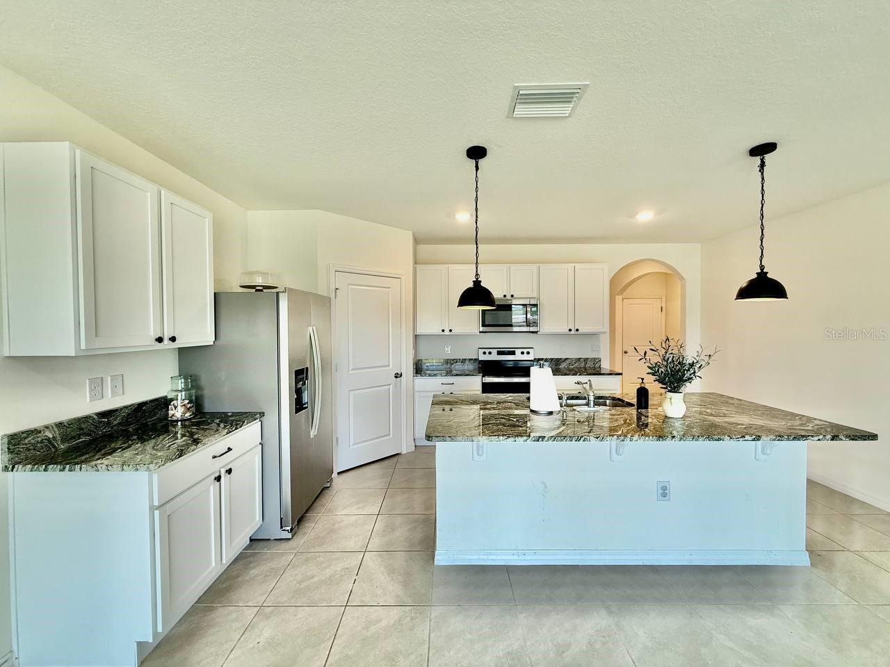 9098 FORGE BREEZE LOOP, WESLEY CHAPEL, FL, 33545