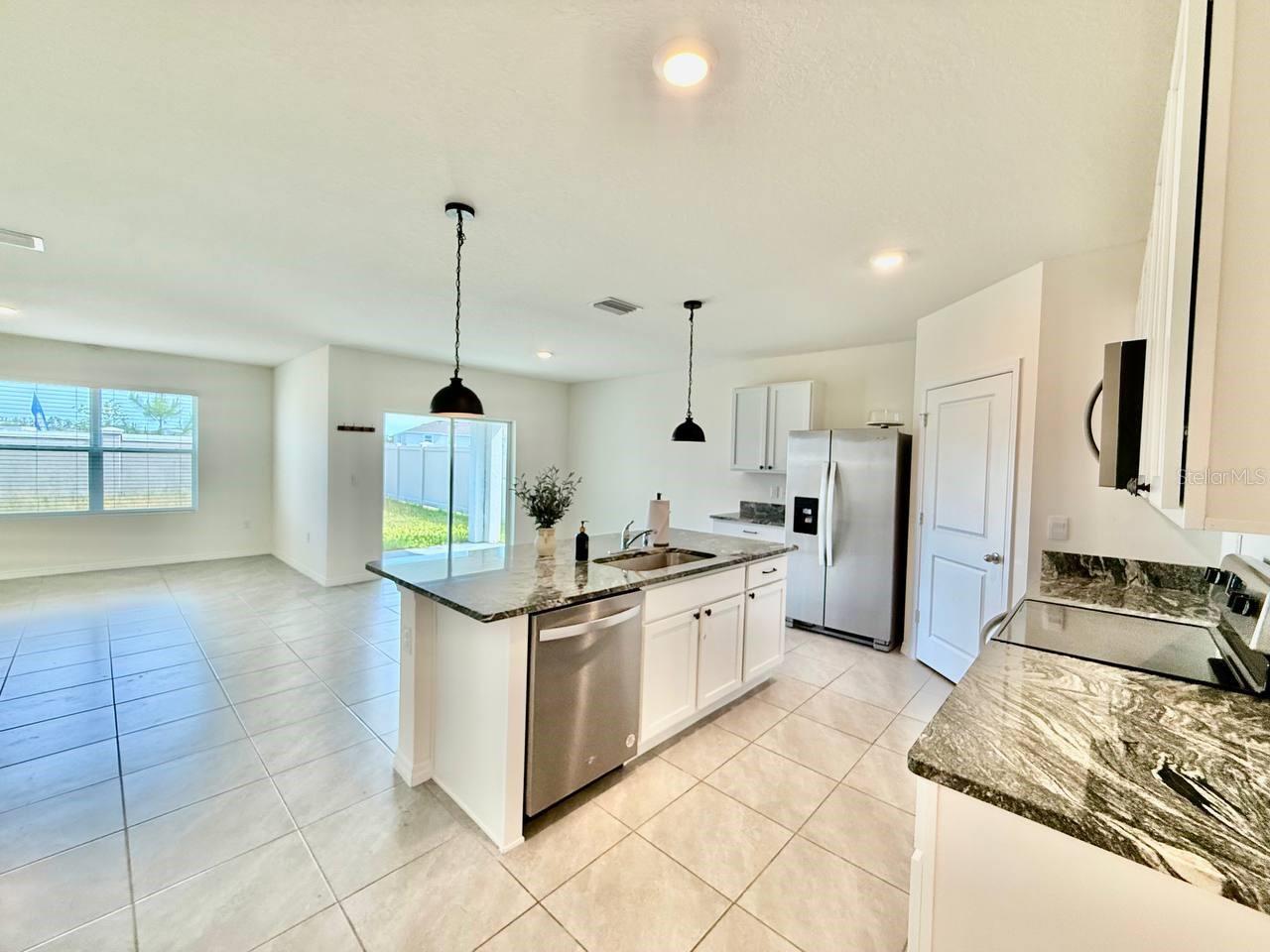 9098 FORGE BREEZE LOOP, WESLEY CHAPEL, FL, 33545