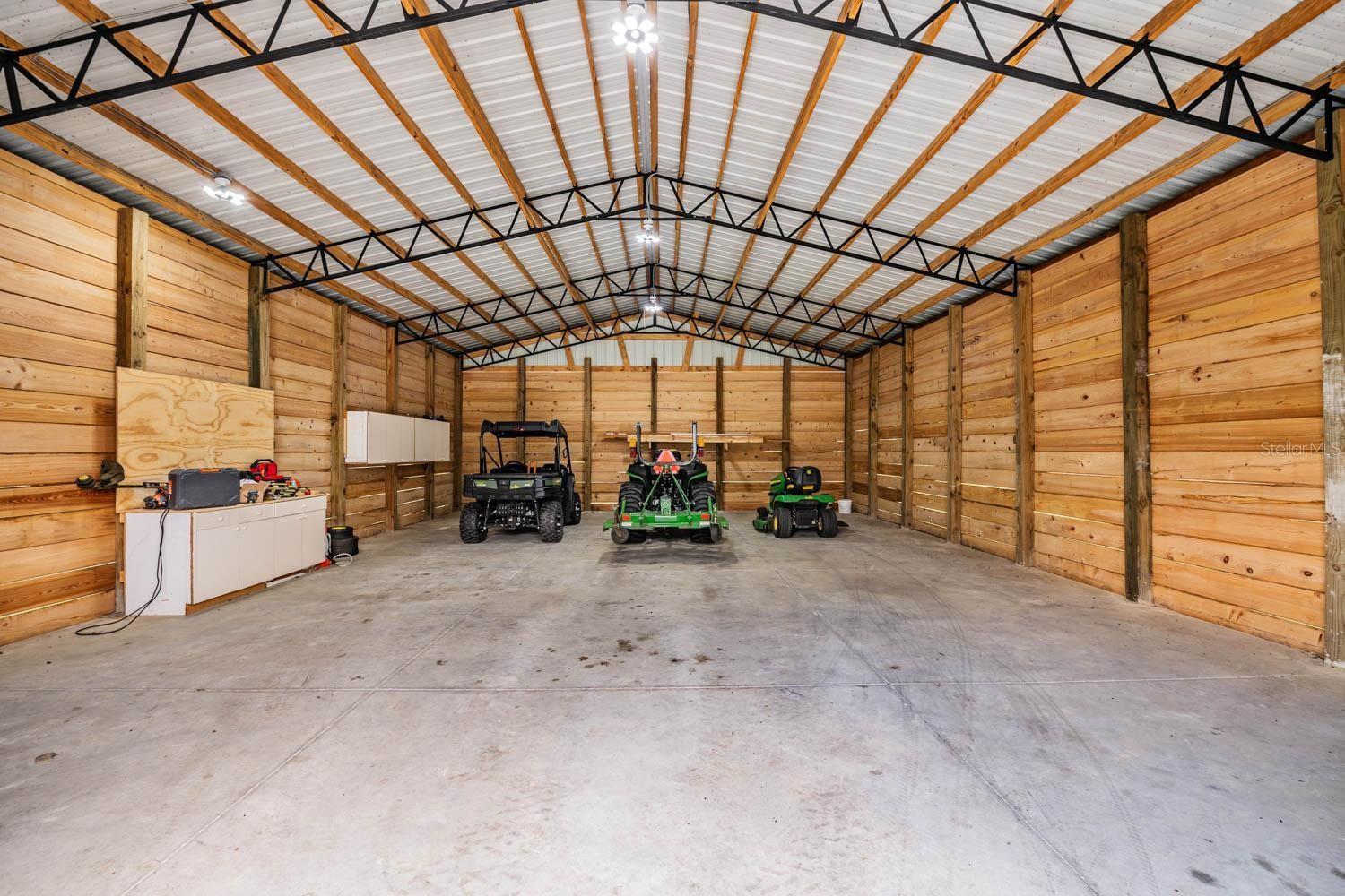 17833 HYLAND LN, DADE CITY, FL, 33523