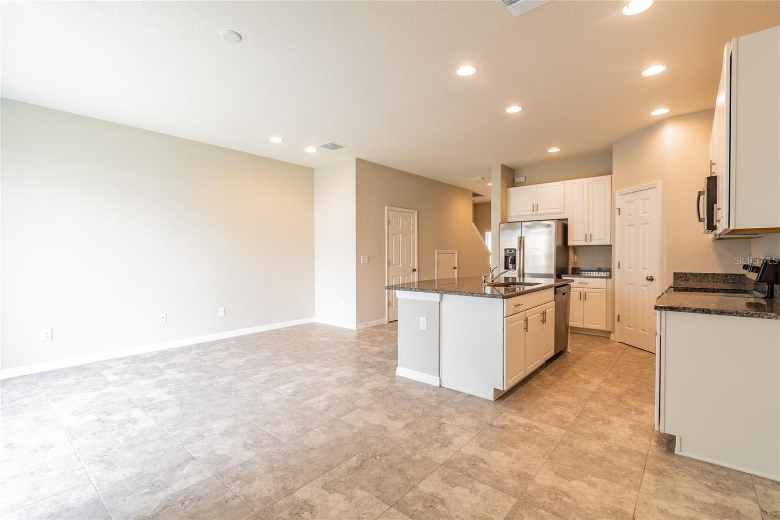7009 GRAND ELM DR, RIVERVIEW, FL, 33578
