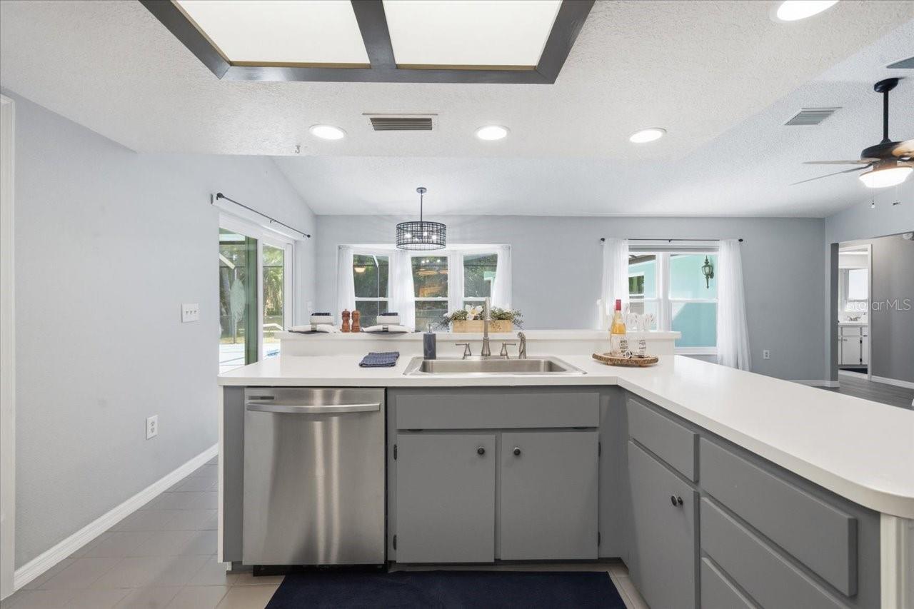 8370 WINDRIDGE WAY, WEEKI WACHEE, FL, 34613