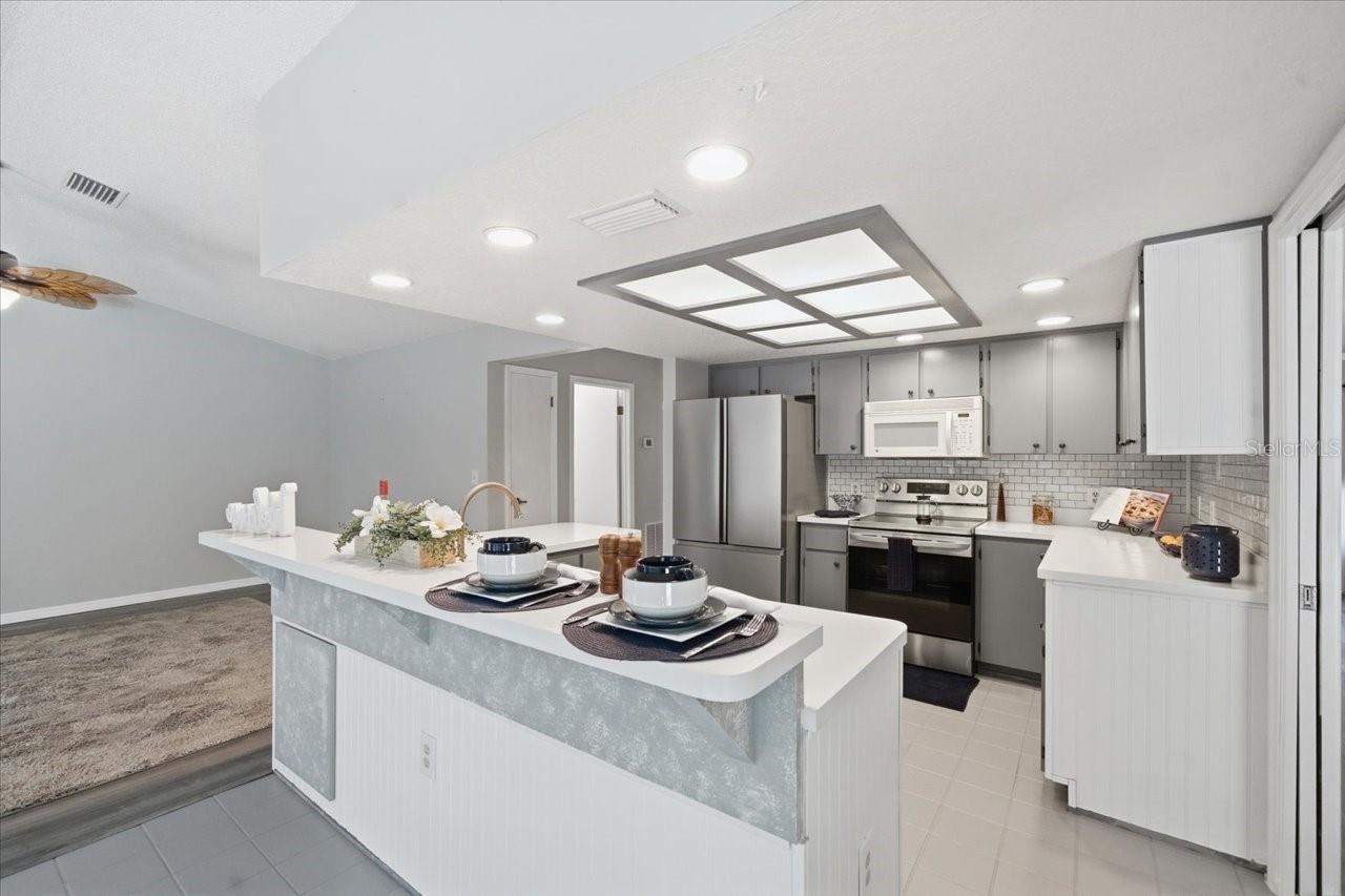 8370 WINDRIDGE WAY, WEEKI WACHEE, FL, 34613