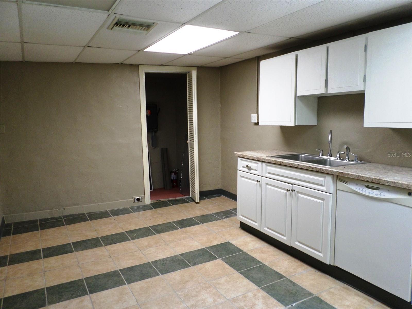 6005 HIGHWAY 40 W, YANKEETOWN, FL, 34498