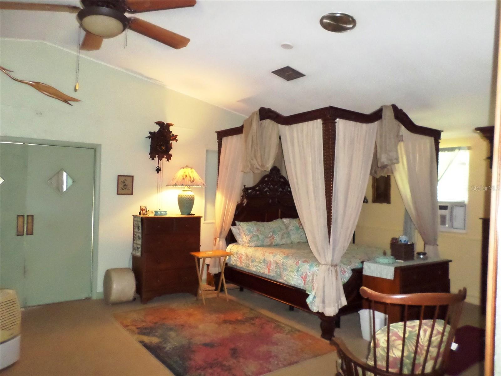 6005 HIGHWAY 40 W, YANKEETOWN, FL, 34498