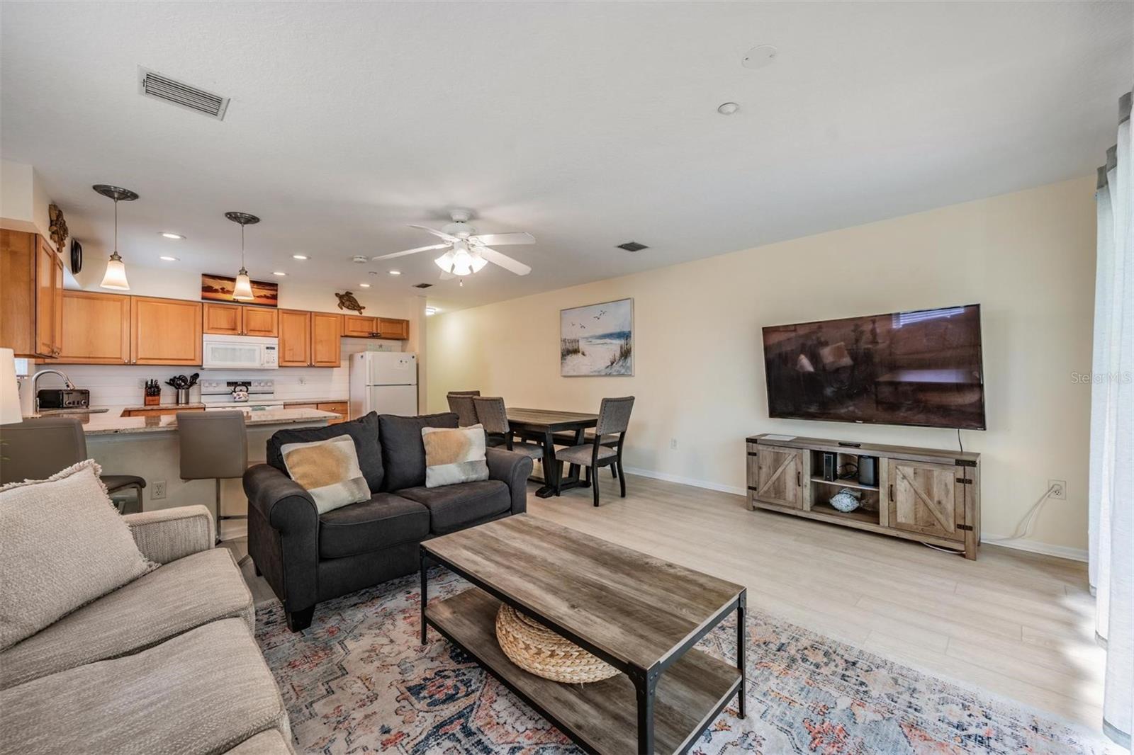 1500 GULF BLVD #204B, INDIAN ROCKS BEACH, FL, 33785