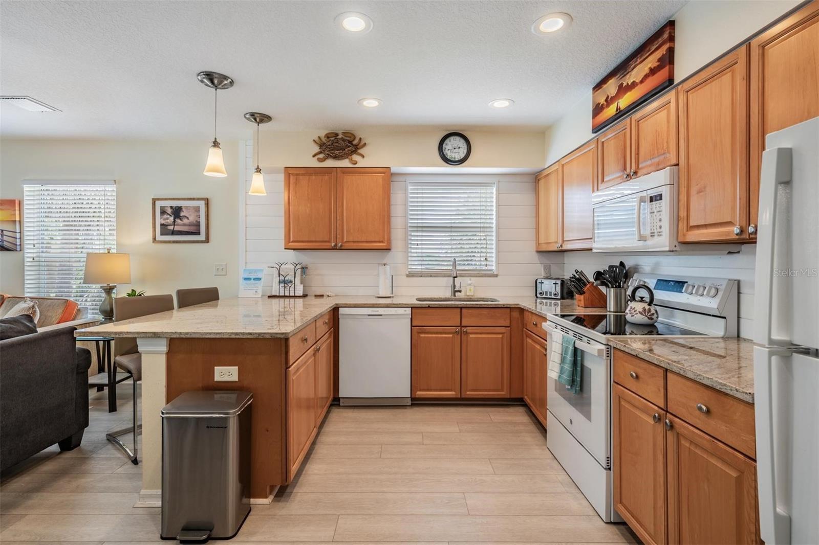 1500 GULF BLVD #204B, INDIAN ROCKS BEACH, FL, 33785