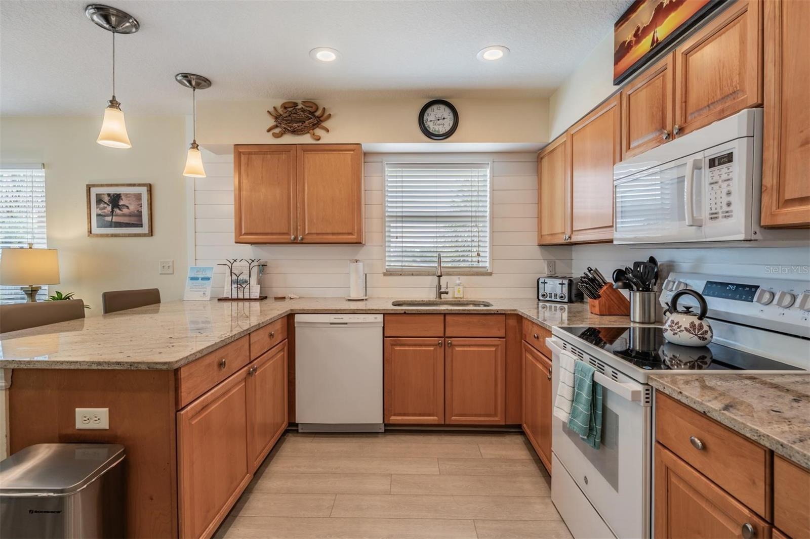 1500 GULF BLVD #204B, INDIAN ROCKS BEACH, FL, 33785