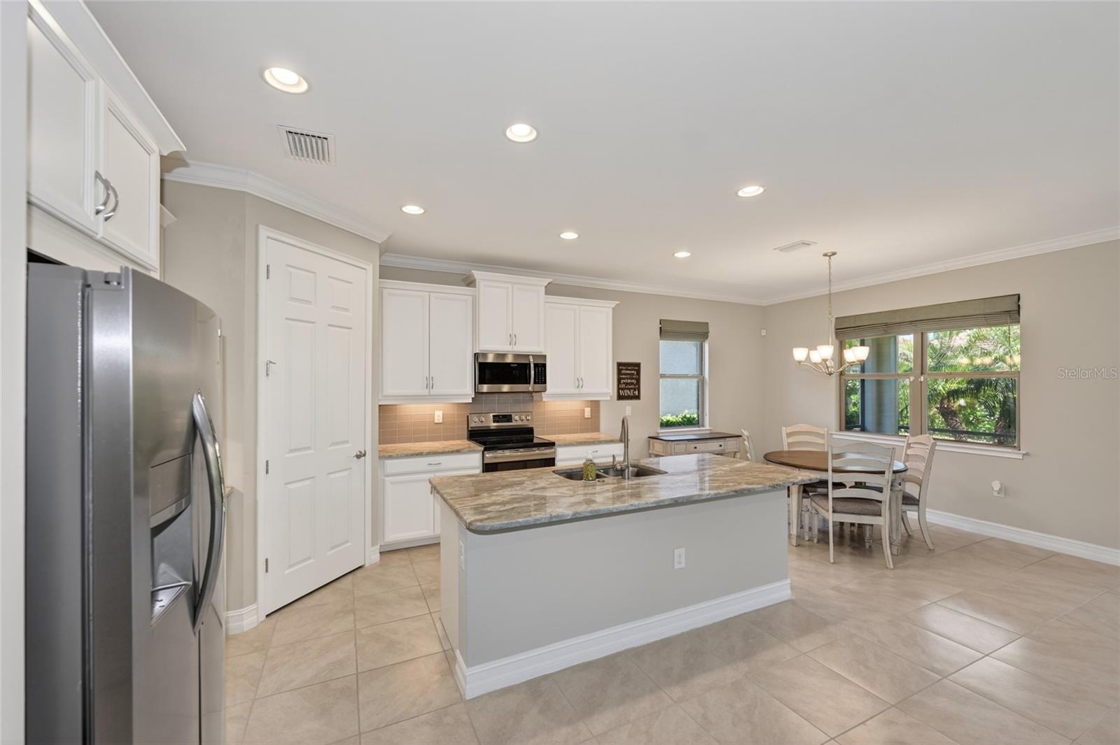 156 VENTOSA PL, NOKOMIS, FL, 34275
