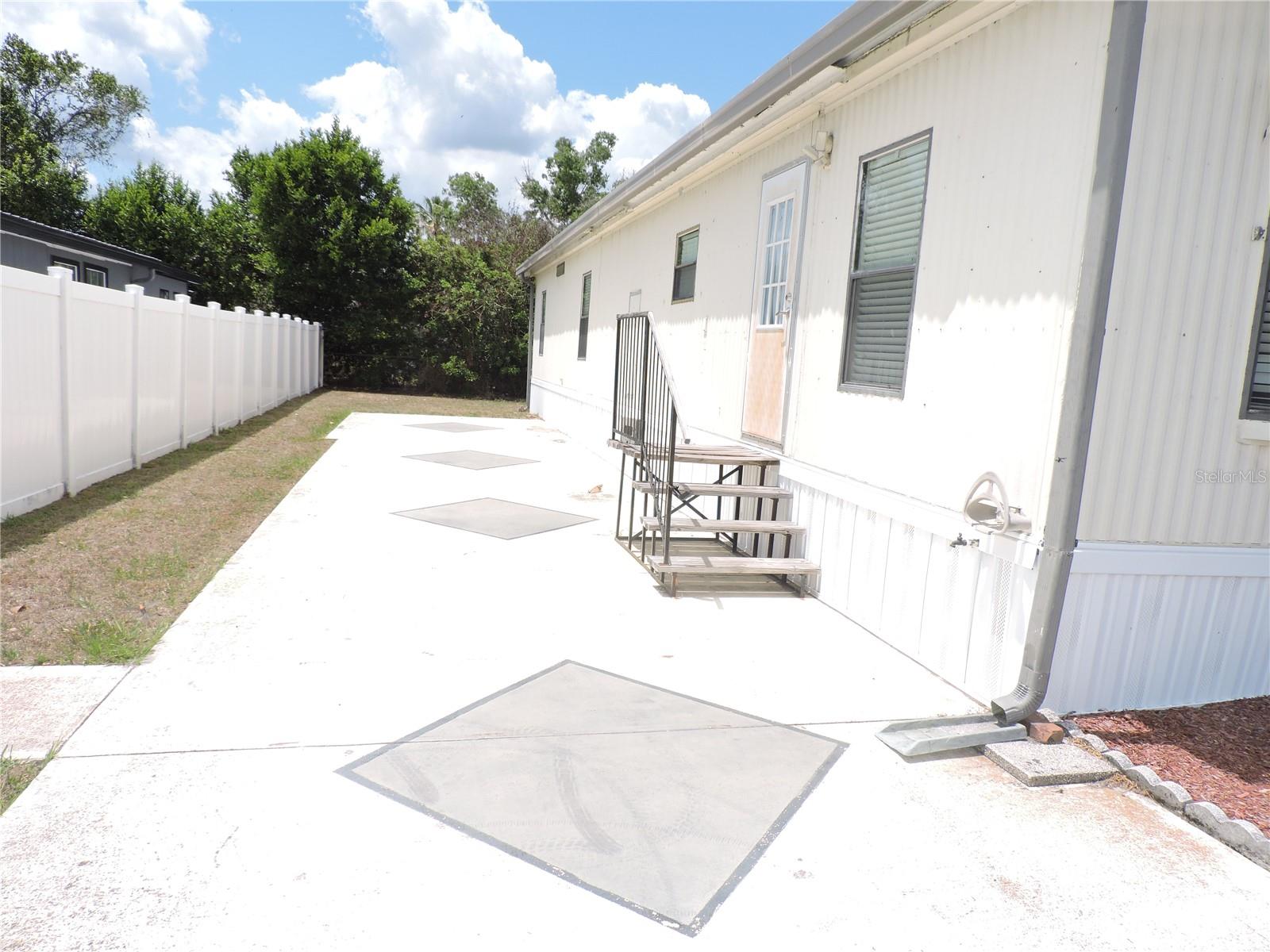 CALOOSA LAKE VILLAGE, LAKE WALES, FL, 33859