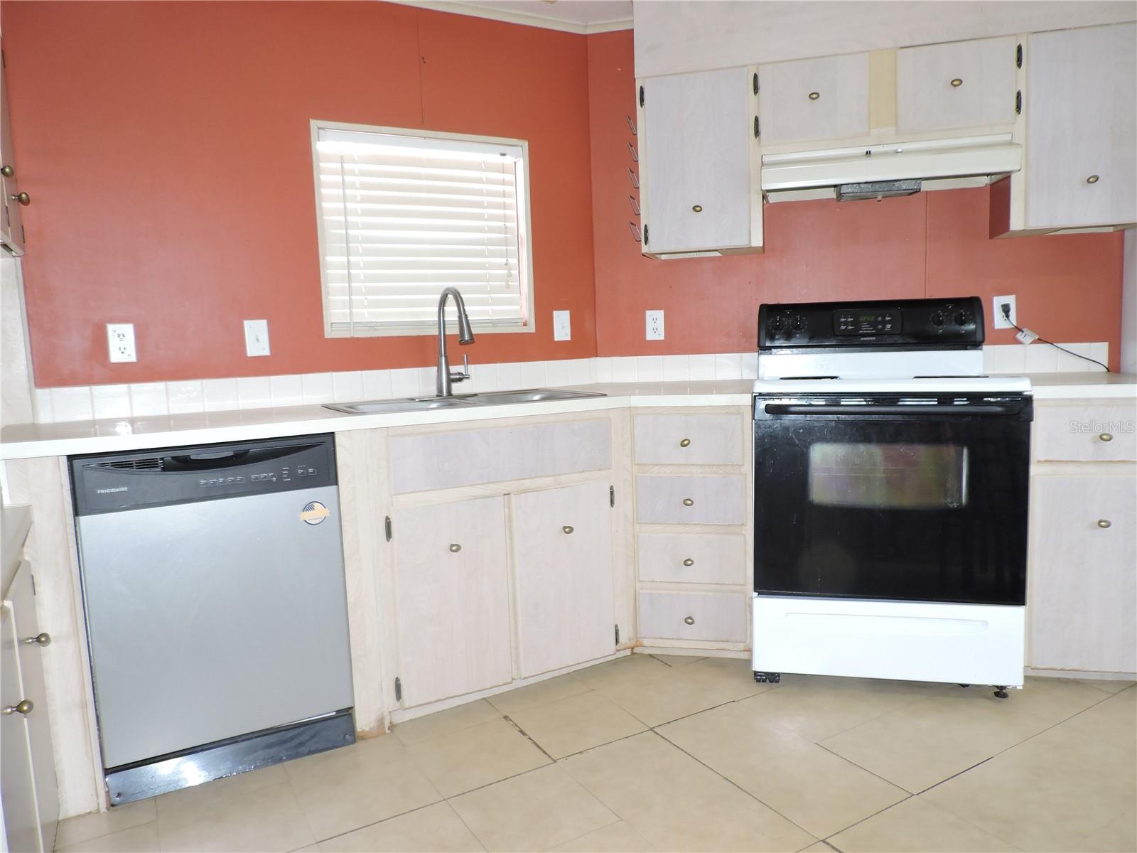 CALOOSA LAKE VILLAGE, LAKE WALES, FL, 33859