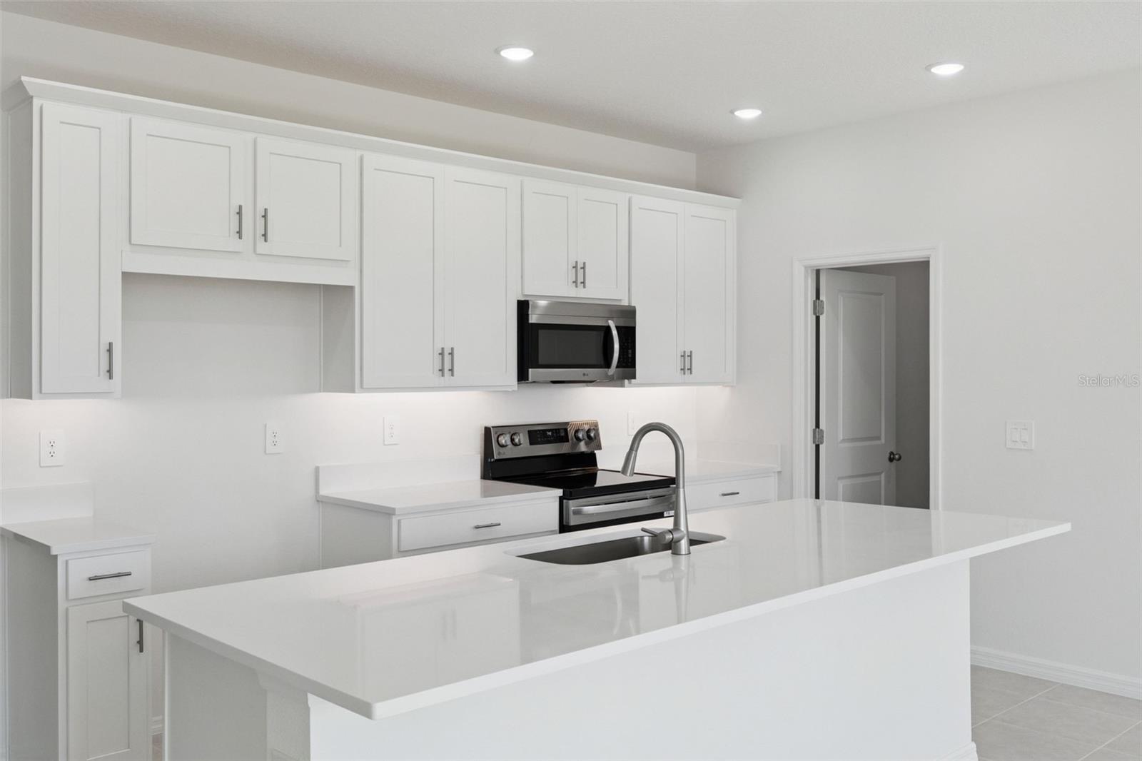 4300 DARBY CT, EUSTIS, FL, 32736