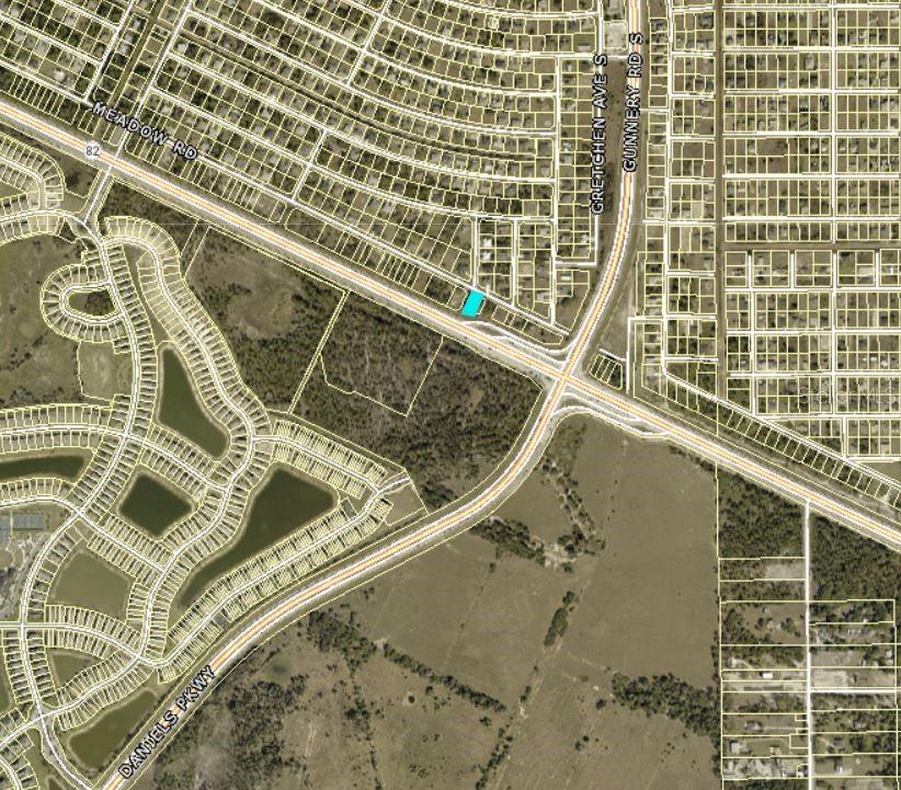 1100 MEADOW RD, LEHIGH ACRES, FL, 33973