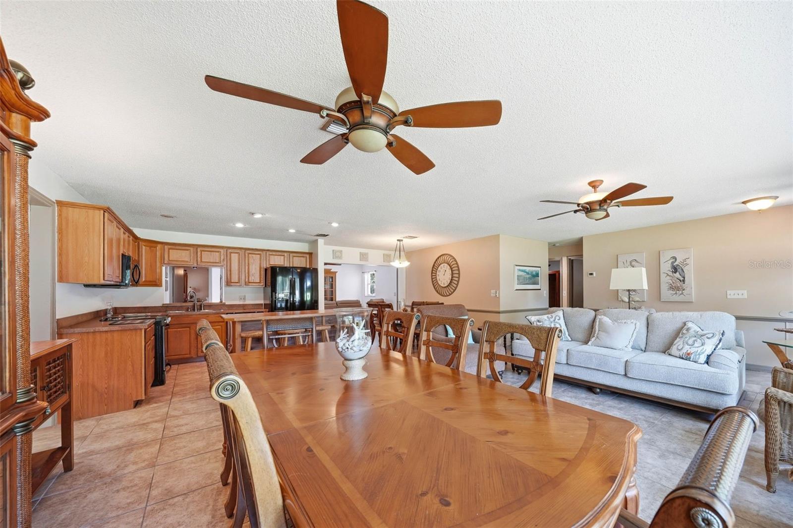 37237 GRAYS AIRPORT RD, LADY LAKE, FL, 32159