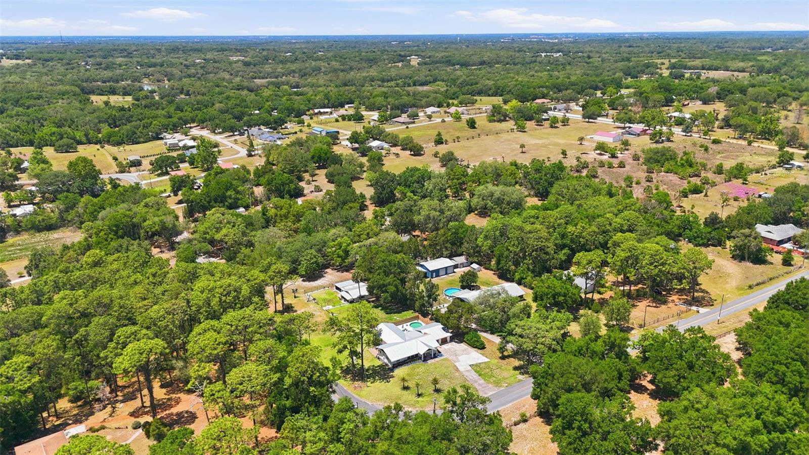 37237 GRAYS AIRPORT RD, LADY LAKE, FL, 32159