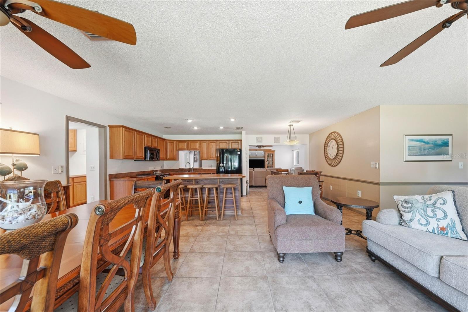 37237 GRAYS AIRPORT RD, LADY LAKE, FL, 32159